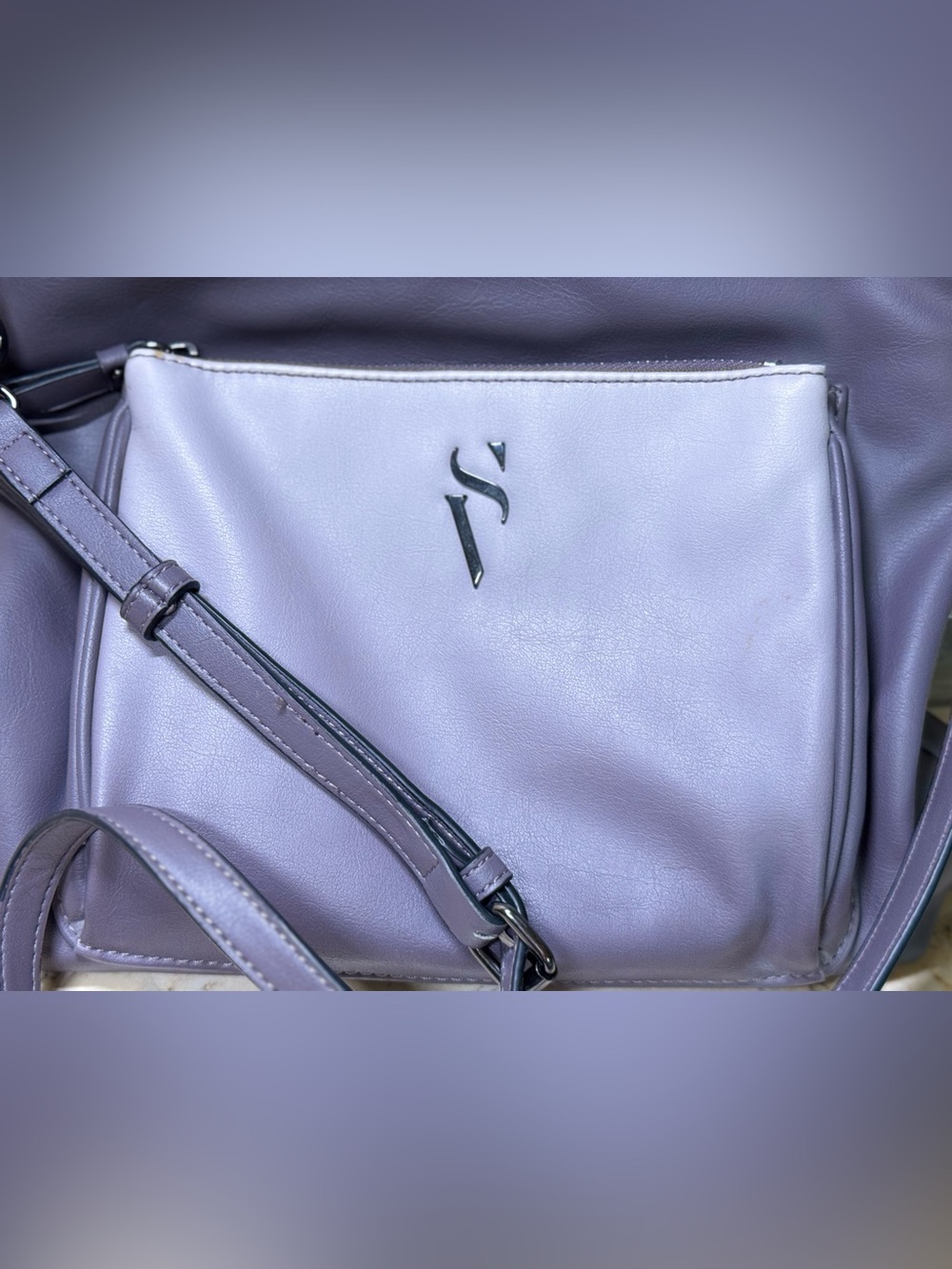 Vera Wang Grey Shoulder Bag - Picture 3 of 10